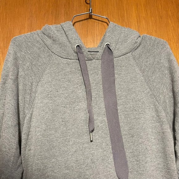 Aerie Woman’s Grey Casual Basic Drawstring Hooded Sweatshirt Size XS - Picture 2 of 6